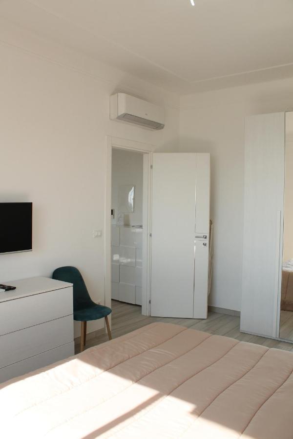 Da Mariella Case Vacanza - Bilocale Sunset Vista Mare Sanremo Ngoại thất bức ảnh